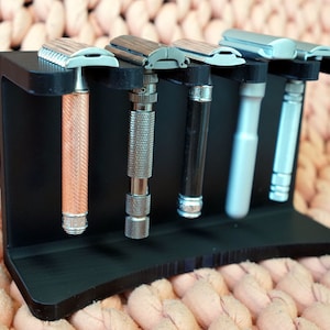 Double edge safety razor stand & display- 3D printed bathroom shaving organiser for razor collection - great practical gift for him/her/them