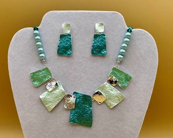 Aqua Tones Statement Necklace and Earring Set Bib Includes Matching Bracelet