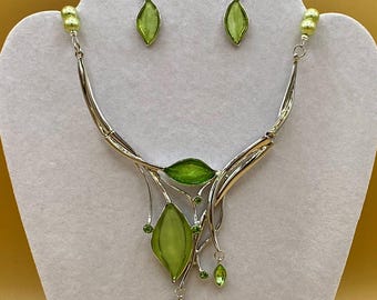 Colorful Green Toned Leaves Bib Statement Necklace & Earring Set Plus Size Optional Matching Bracelet