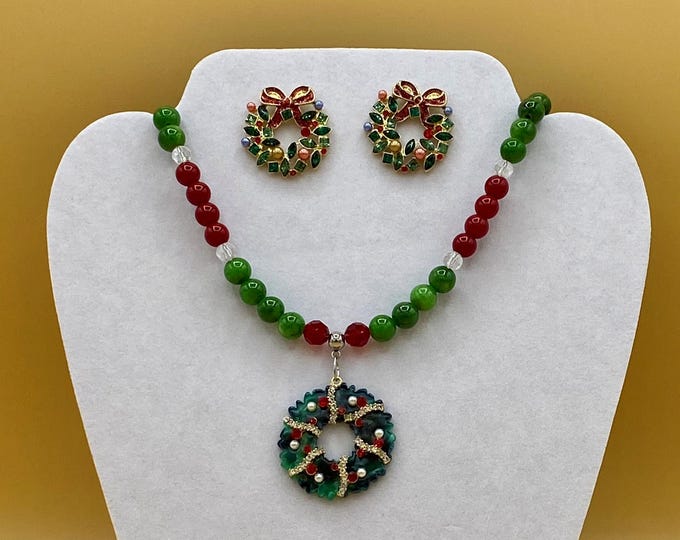 Christmas Wreath Jewelry Set Necklace, Earrings and Bracelet Magnetic Clasp