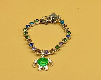Tropical Beach Crystals Bracelet with Magnetic Closure Sea Turtle