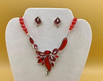 Red Lily Bib Necklace & Earring Set: Crystal Statement Jewelry, Magnetic Clasp