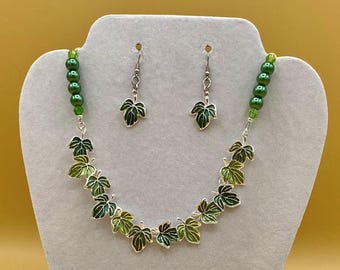 Colorful Green Toned Leaves Bib Statement Necklace & Earring Set Plus Size Including Matching Bracelet