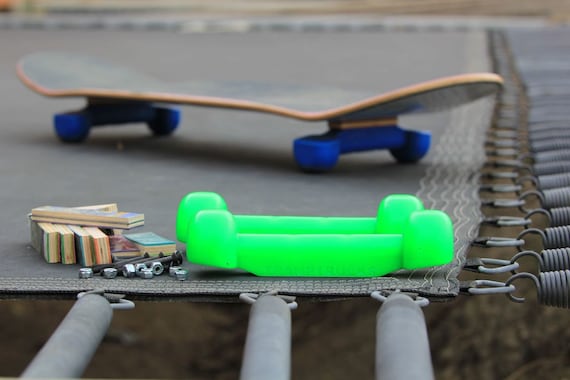 手作りのライザー付きトランポリンスケートボードトラック - Etsy 日本