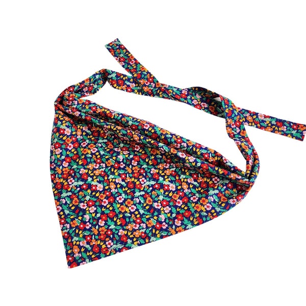 Retro Triangle Head Scarf with Ties made with Picadilly Poppy Fabric from Liberty Fabrics, 100% Cotton, Boho Head Scarf