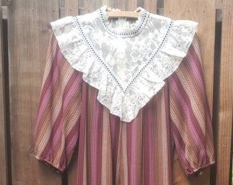 Vintage Hawaiian mu'umu'u striped dress