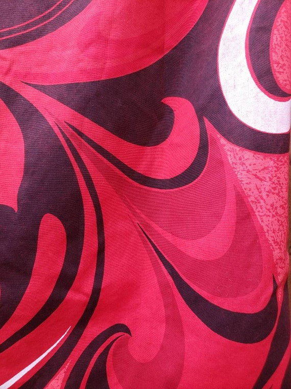 Vintage red aloha print shirt - image 8