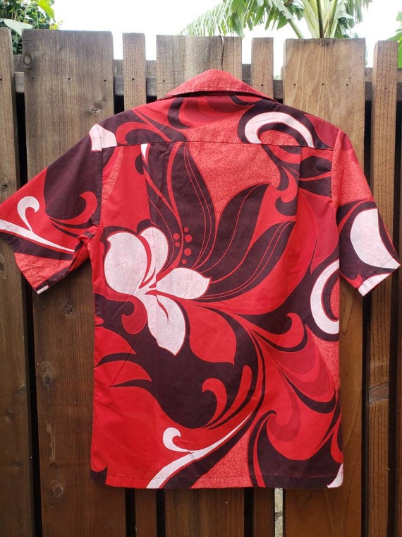 Vintage red aloha print shirt - image 2