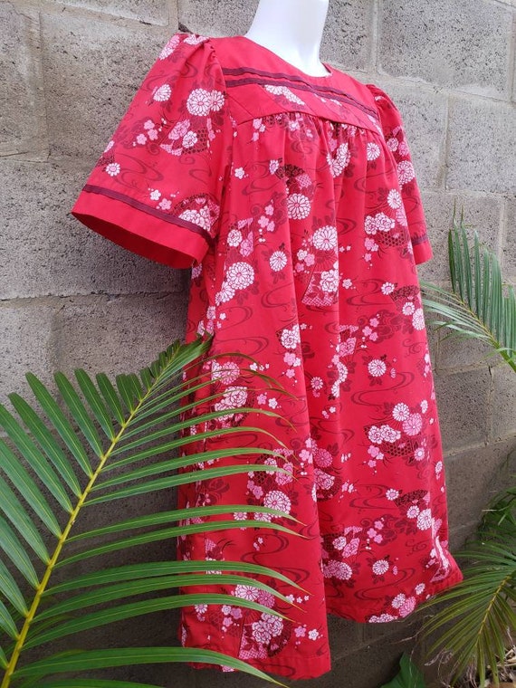 Candy apple red vintage Asian motif Hawaiian muumu
