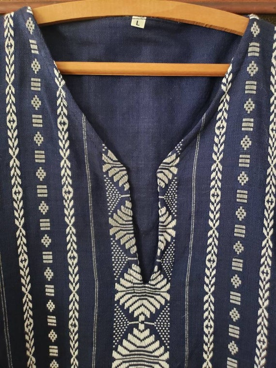 Poncho style Spanish Mexican Asian shirt. Sz. Larg