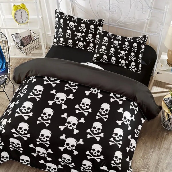 Pirate Skull Pattern Print Bed Set Quilt