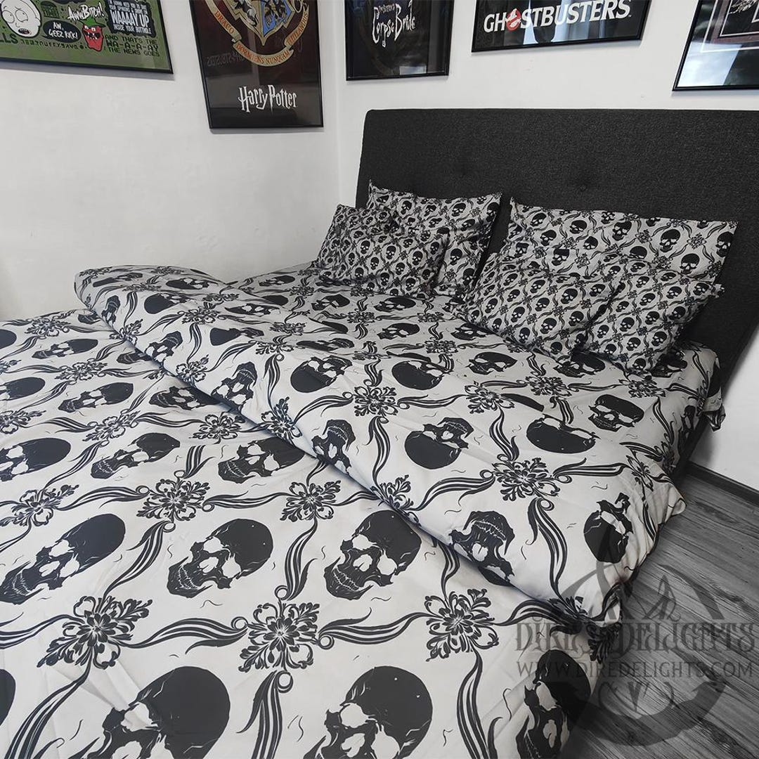 Gothic Skull Bedding Set & Pillow Covers, Grey Black Victorian Quilt ...
