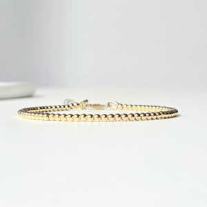 Pulseira de contas banhada a ouro 14k, 2,5 mm, pulseira de contas douradas, pulseira de contas douradas elástica, feita sob encomenda, com fecho ou em elástico.