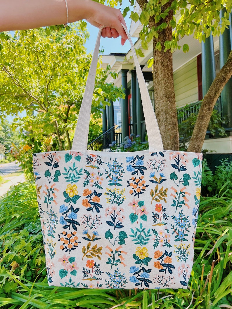 Summer Tote Bag Pattern // Beginner Friendly // Learn to Sew with Video Tutorial image 2