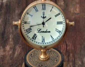 2 Style Brass Desk Clock Vinatge Style Table Desk Decorative Table Clock For Analog Home & Office Décor Roman Dial