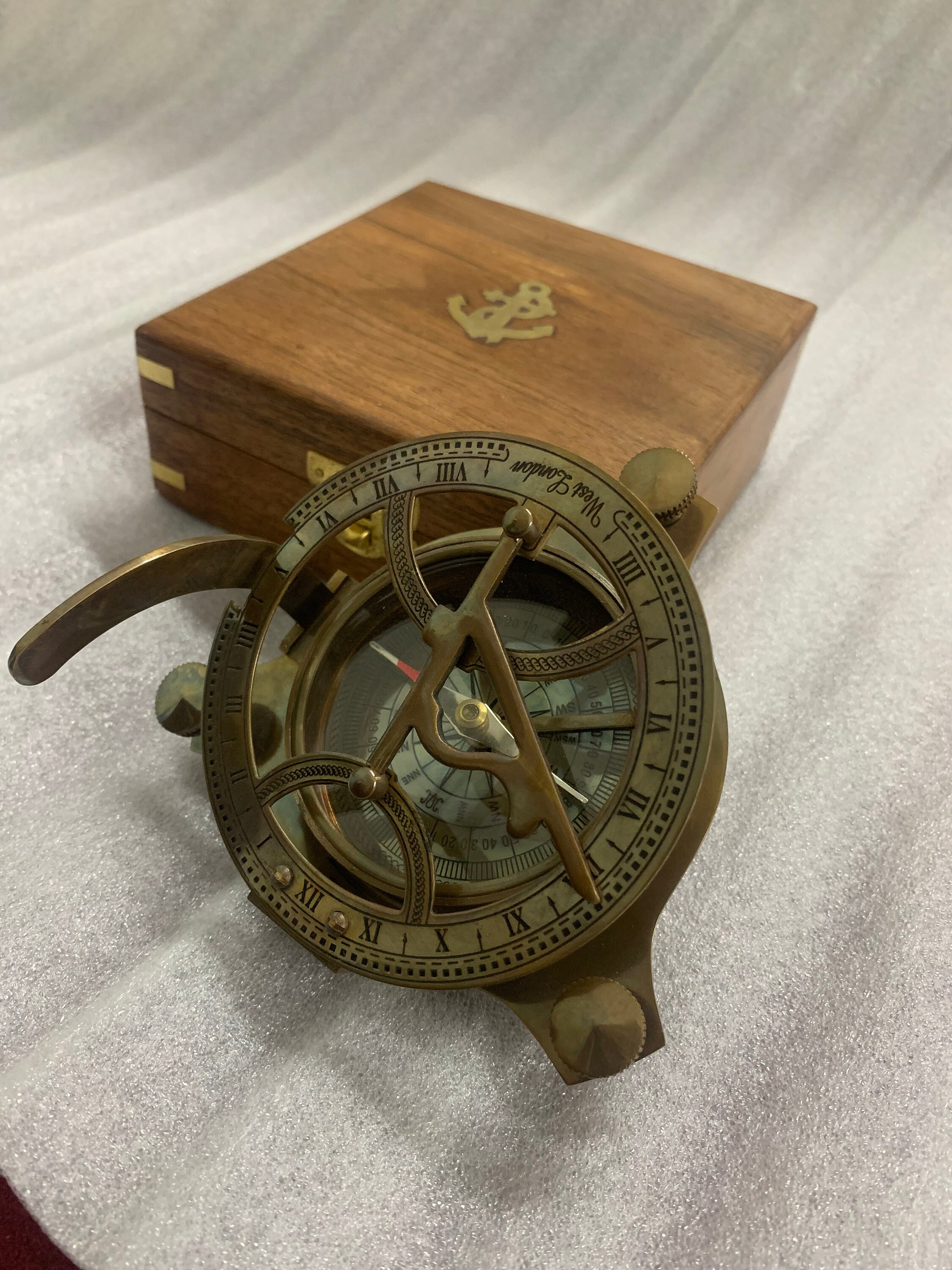 4-1/2 Antiqued Brass Sundial Compass with Wooden Box