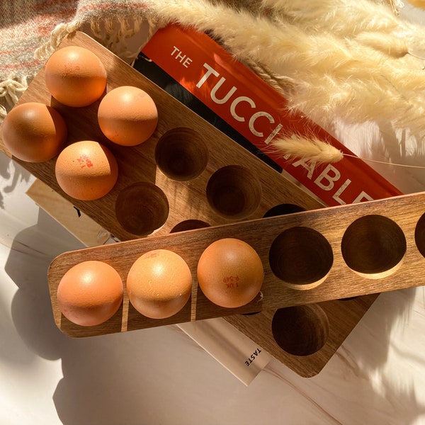 Porte-oeufs frais en bois faits main de 6 ou 12 trous, porte-oeufs pour comptoir, porte-oeufs de ferme comme cadeau de pendaison de crémaillère et décoration de ferme