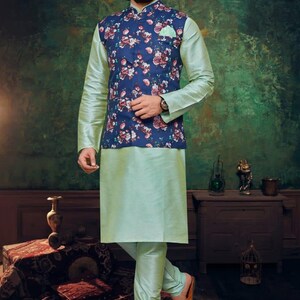 Pyjama Kurta de mariage pour homme avec veste, ensemble de kurts pour homme festif, ensemble kurta pour homme, tenue de mariage pour homme, tenue de mariage pour homme indien Design 5