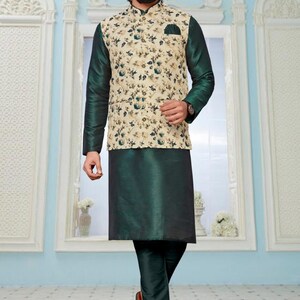 Pyjama Kurta de mariage pour homme avec veste, ensemble de kurts pour homme festif, ensemble kurta pour homme, tenue de mariage pour homme, tenue de mariage pour homme indien Design 1