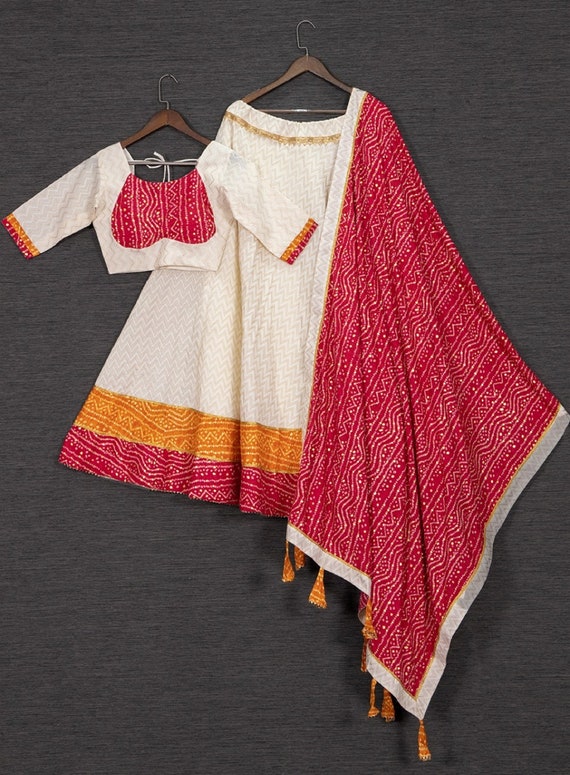 Cream Handwoven Cotton Lehenga with Kanchi Blouse and Dupatta | Mamatha  Tulluri