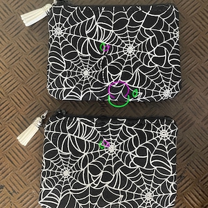 Monedero de telarañas plateado, bolsa con cremallera de Halloween, mini billetera espeluznante, monedero de telarañas, tarjetero de regalo, regalo por menos de 15 dólares