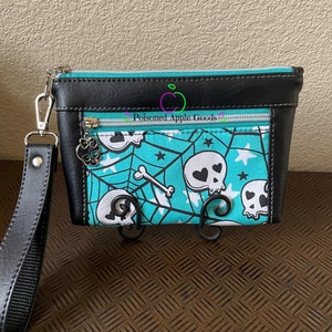 Girly Skeleton Gothic Halloween pulsera, pulsera Witchy, embrague de Halloween