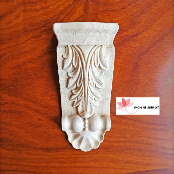 Thin Acanthus Carved Wood Corbel