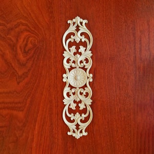 Delicate Leaf Scroll with Rosette Carved Wood Applique