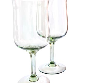 Vintage Green Mist van LENOX, pastelkleurige saliekristal met lange steel, mondgeblazen wijn- en waterglazen in de vorm van een klok