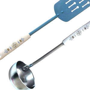 Utensilios de cocina MCM Ekco: Cucharón y espátula Carousel Blue Dutch Tulip