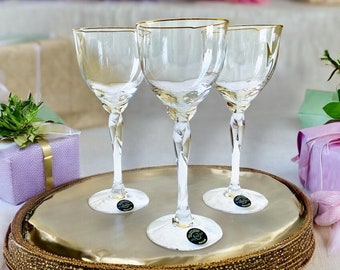 Vintage Rhythm Gold van LENOX. Volledig led-kristal, handgemaakt met gouden rand, gedraaide optiek, 6 oz klokvormige kom, wijnglas met lange steel. Ind. verkocht: