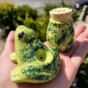 Frog Pipe & Small Jar Matching Set Gift Ideas for Smoker Unique Ceramic Kit Beautiful Hand Pipe Gifts for Her Gifts for Him Friend image 1