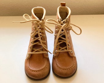 Vintage "Penneys" Golden Light Brown Leather Lace Up Kids Boots 6D ~  Collectible