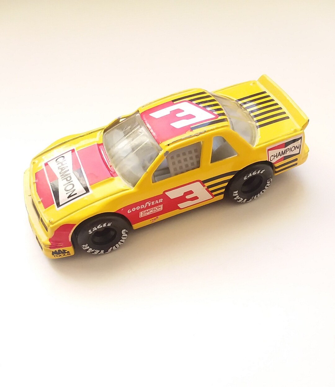 Voiture Miniature Matchbox Chevy Lumina #54, Occasion, Blister Fermé Mais Carton Abîmé