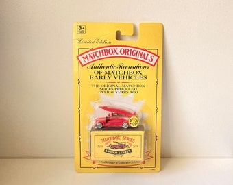 1992 Vintage Matchbox Originals Diecast No. 9 Fire Engine Vehicle ~ Limited Edition /Authentic Collector Box ~ Collectible
