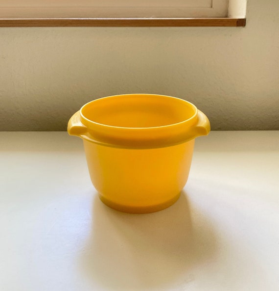 Tupperware Vintage Orange Servalier Container Bowl Storage # 886