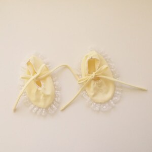 Vintage Baby Booties Pastel Yellow with Ruffle White Lace ~ Nostalgia