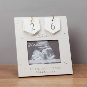 Pregnancy countdown photo frame, Mum to be, Baby Shower Gift, New baby, Pregnancy announcement,