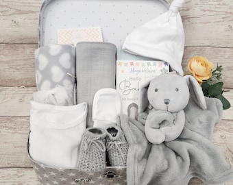 New Unisex baby hamper,10 piece, Baby Bear theme,  Baby Shower Hamper, New mum gift, New parents hamper, baby boy, girl hamper