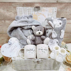 New ''Teddy Bear'' Theme Baby Hamper,  Baby Shower Basket, mugs for parents,  personalised baby gown, New Parents Hamper, Unisex baby gift