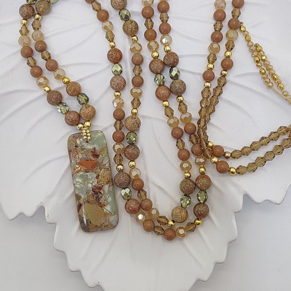 Lange Perlenkette aus Edelsteinperlen, Natursteinkette mit Anhänger Jasper, Bohokette, Geschenk Mutter