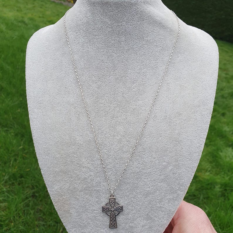 Vintage Sterling Silver Celtic Cross Pendant Necklace 54cm 21" Oval ...