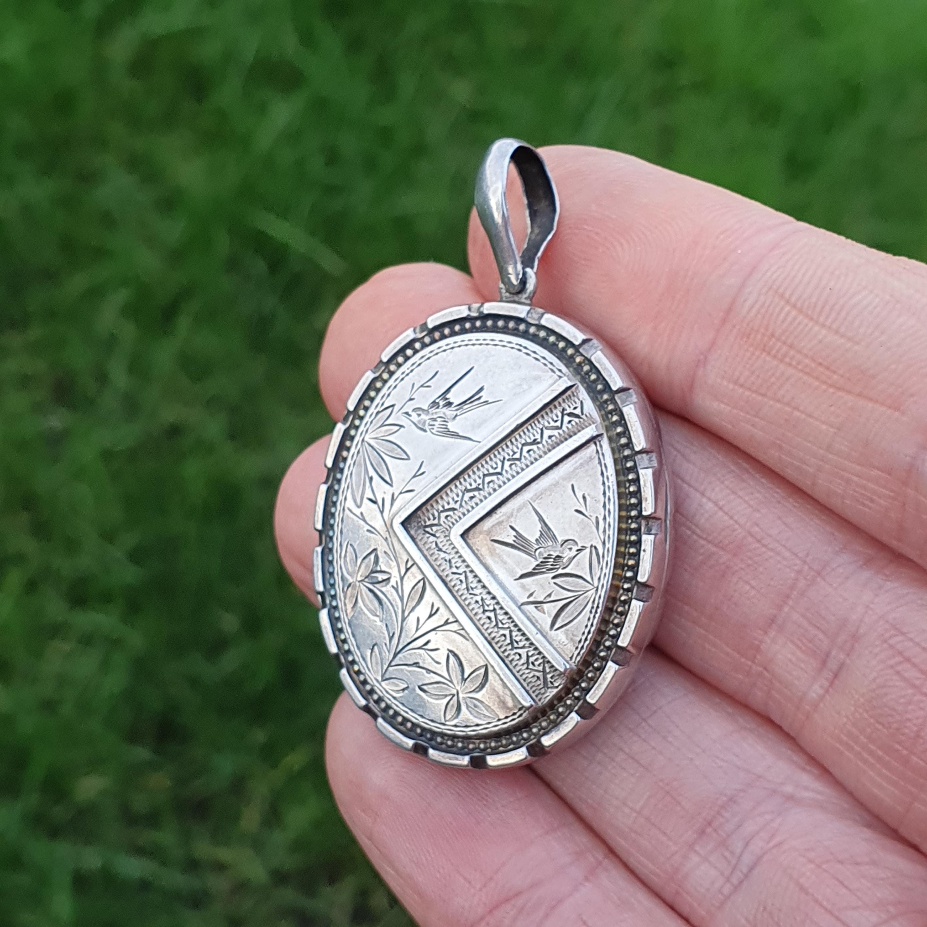 Antique solid silver locket - Etsy 日本