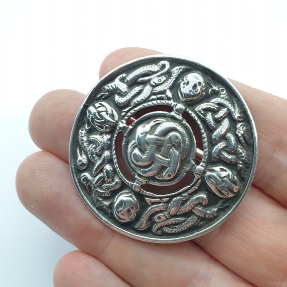 Vintage Jewellery Large Scottish Celtic Sterling Silver Dagger Shield Brooch Pin Antique Jewelry Decoration for Coat Hat Scarf Shawl Kilt