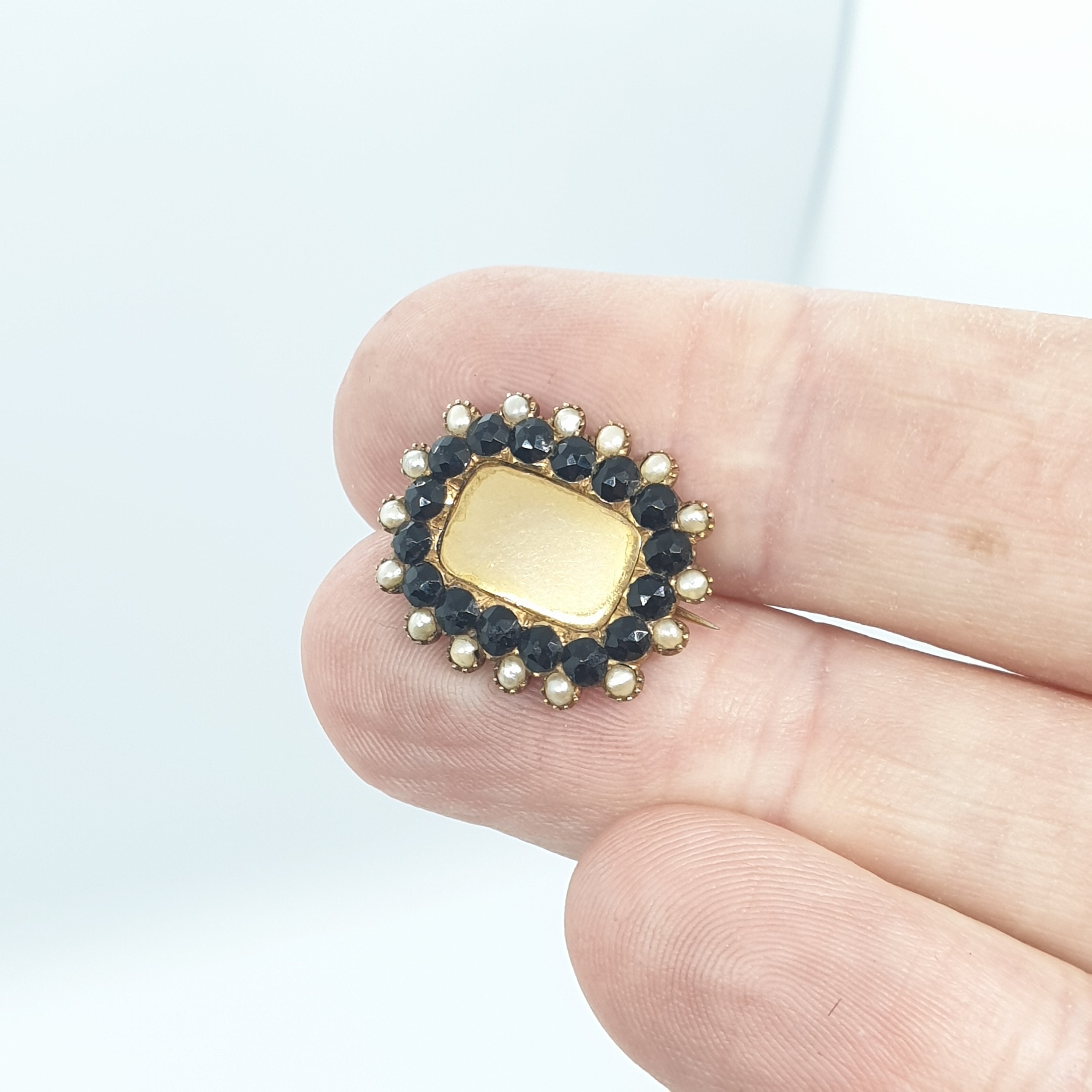 Antique Victorian 15ct Gold Seed Pearl and Onyx Mourning