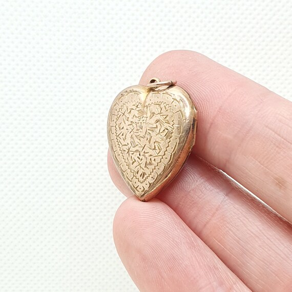 Antique 9ct Gold Locket Pendant Heart Front & Bac… - image 2