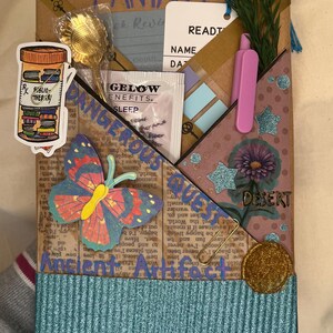 Blind Date with a Book – Surprise Very Gently Used Book Gift Bild 8