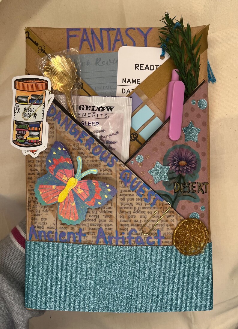 Blind Date with a Book – Surprise Very Gently Used Book Gift Bild 8
