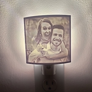 Personalized 3D Photo Night Light, Warm White LED Lithophane, Automatic On/Off