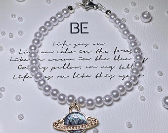 Pulsera de perlas inspirada en BTS Mikrokosmos